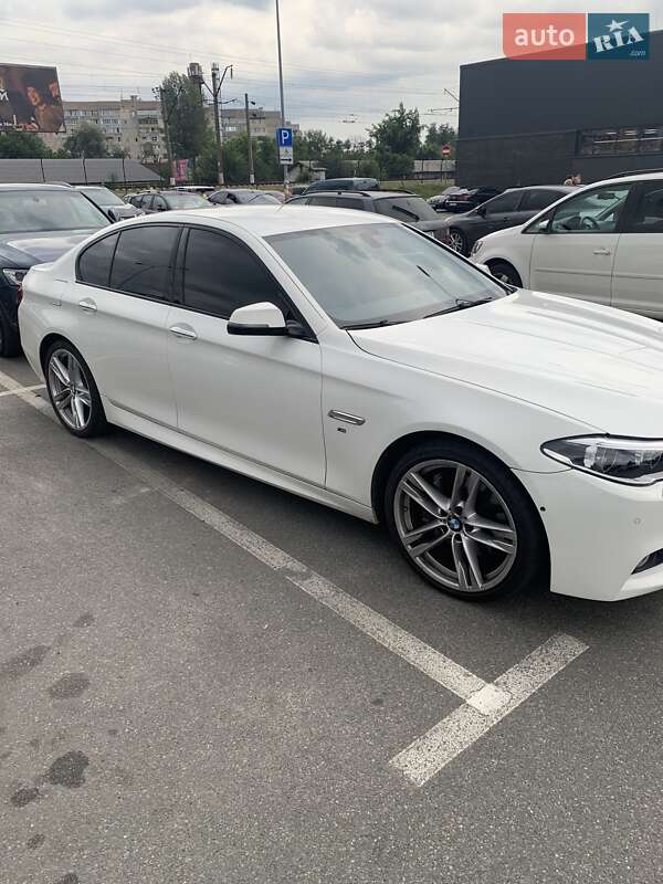 Седан BMW 5 Series 2014 в Киеве