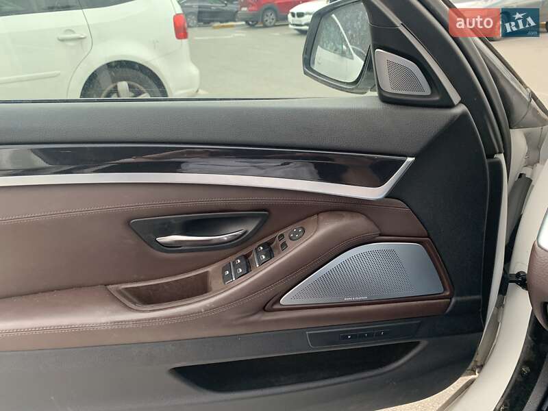 Седан BMW 5 Series 2014 в Киеве