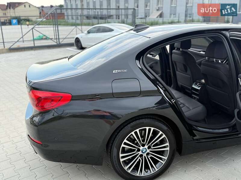 Седан BMW 5 Series 2018 в Вінниці