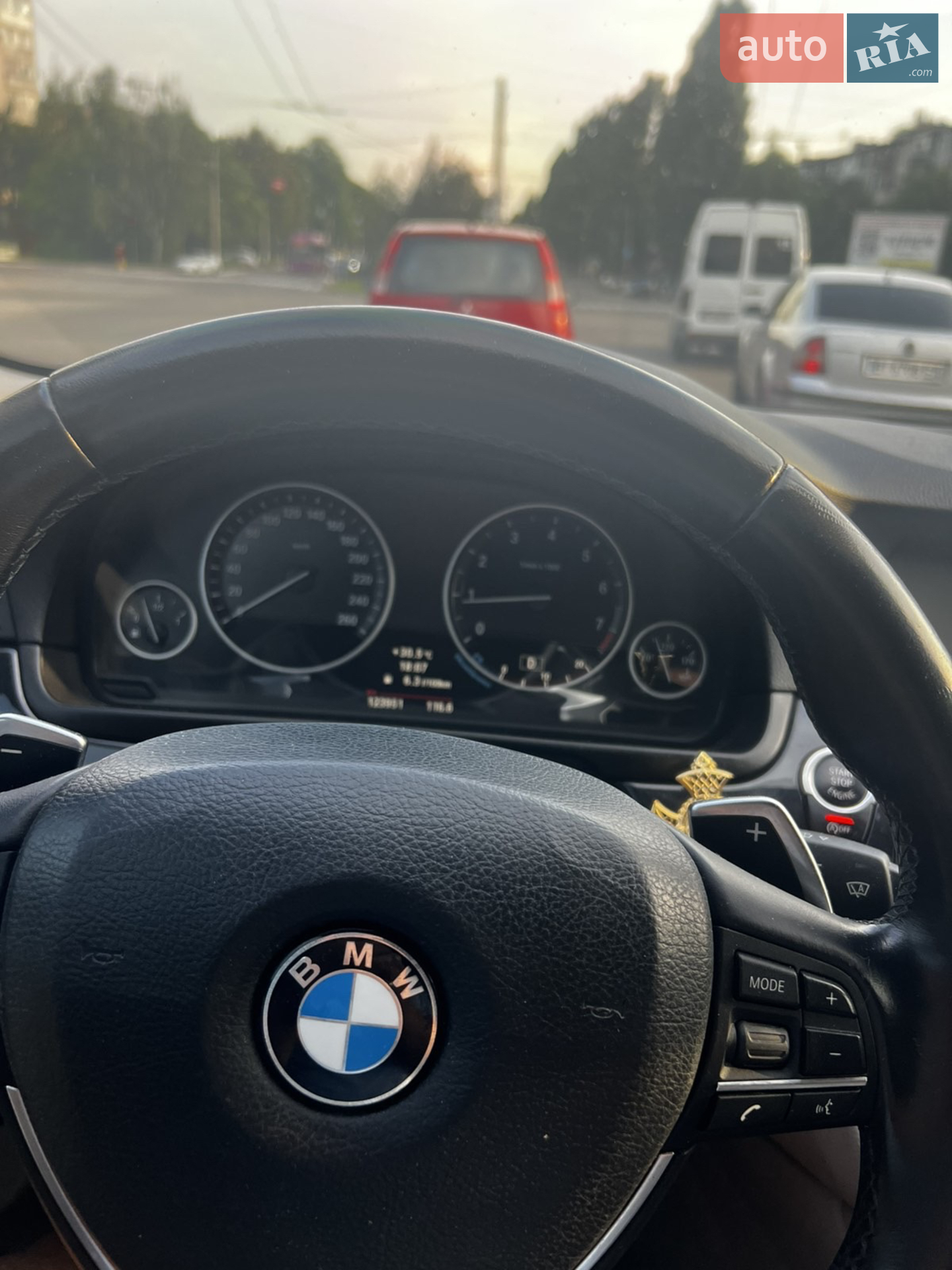 2011 BMW 5er - мініатюра 17