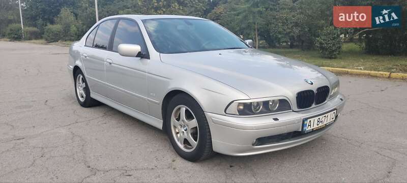 Седан BMW 5 Series 2002 в Кременчуці