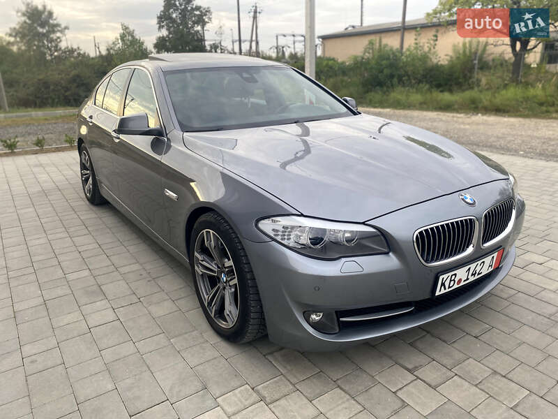 Седан BMW 5 Series 2013 в Виноградове
