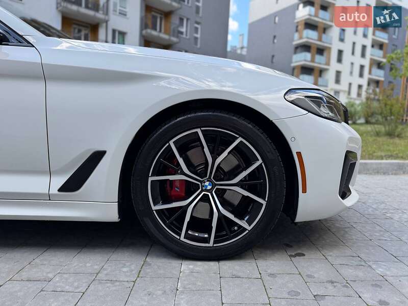 Седан BMW 5 Series 2020 в Львове