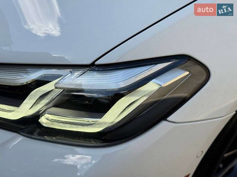 Седан BMW 5 Series 2020 в Львове