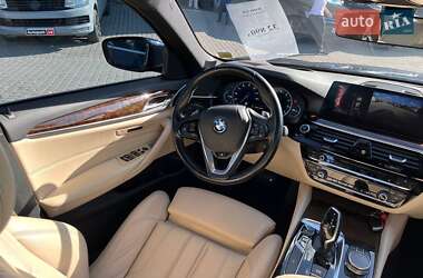 Седан BMW 5 Series 2018 в 
