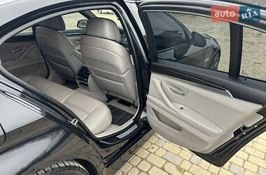 Седан BMW 5 Series 2012 в 