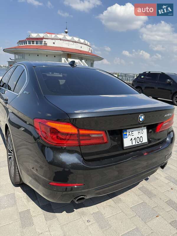 Седан BMW 5 Series 2018 в Днепре фото 29 Седан BMW 5 Series 2018 в Днепре