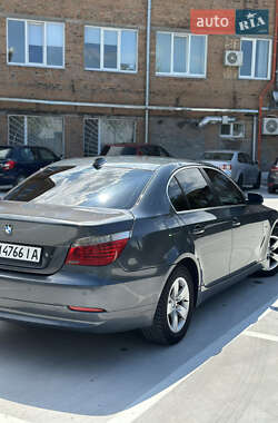 Седан BMW 5 Series 2008 в 