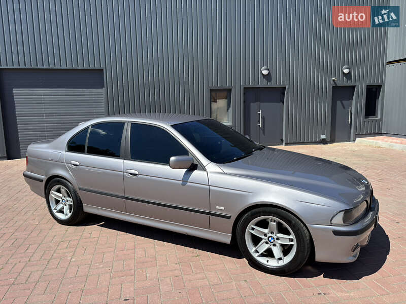 Седан BMW 5 Series 2001 в Знам'янці