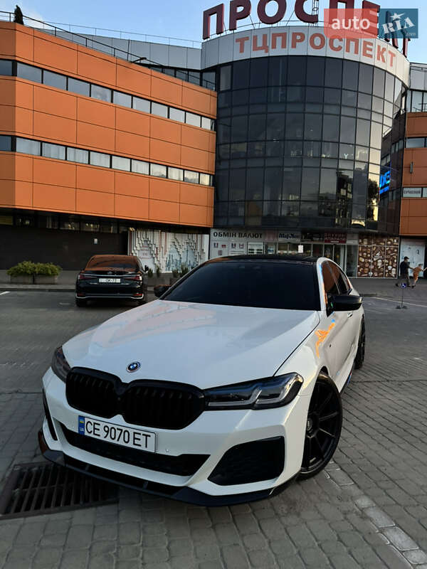 Седан BMW 5 Series 2017 в Черновцах