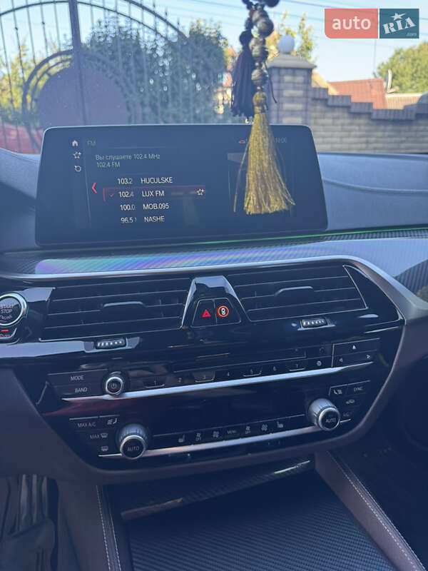 Седан BMW 5 Series 2017 в Черновцах