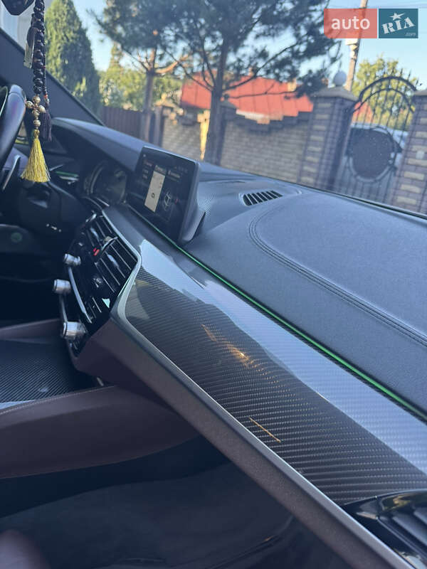 Седан BMW 5 Series 2017 в Черновцах