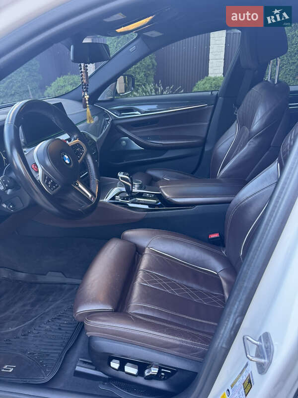 Седан BMW 5 Series 2017 в Черновцах