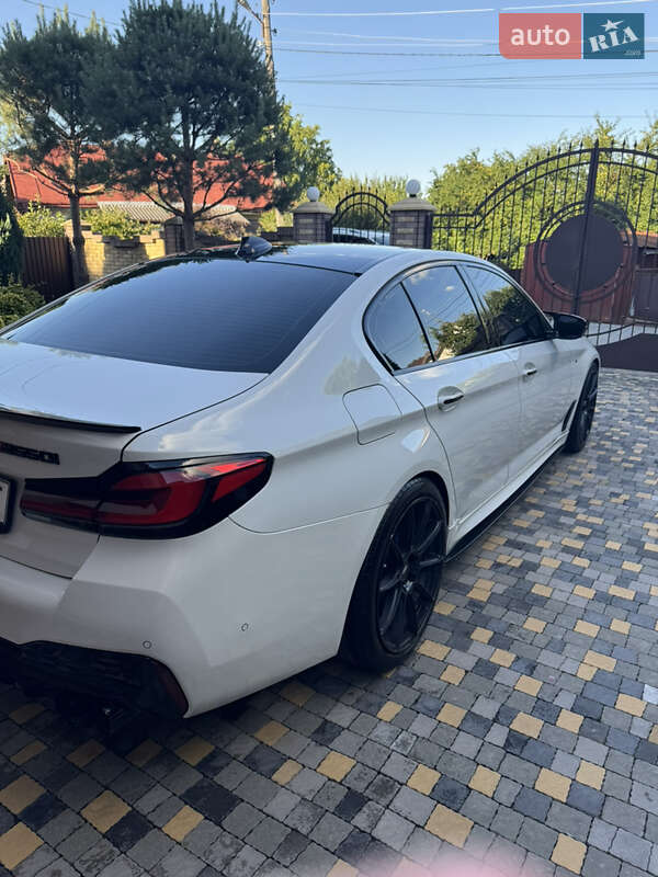 Седан BMW 5 Series 2017 в Черновцах