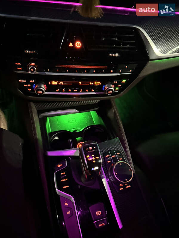 Седан BMW 5 Series 2017 в Черновцах