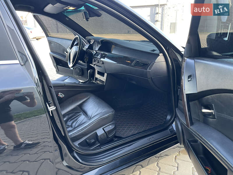 Седан BMW 5 Series 2004 в Ивано-Франковске