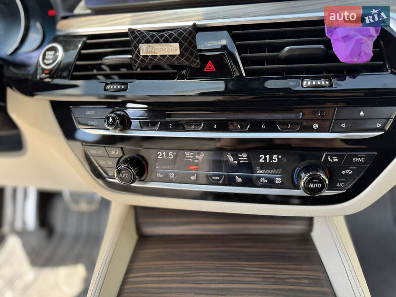Седан BMW 5 Series 2017 в Тернополе