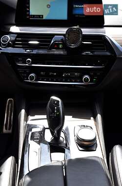 Седан BMW 5 Series 2018 в 