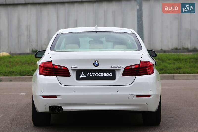 Седан BMW 5 Series 2014 в Киеве