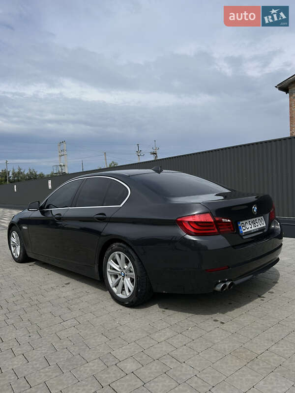Седан BMW 5 Series 2011 в Львові