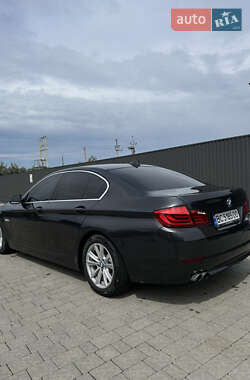 Седан BMW 5 Series 2011 в 