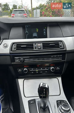 Седан BMW 5 Series 2011 в 