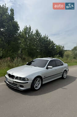 Седан BMW 5 Series 2000 в Бориславе