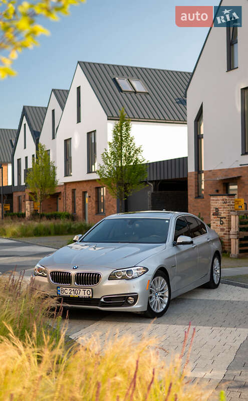 Седан BMW 5 Series 2013 в Львове