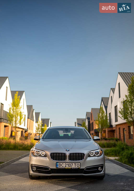 Седан BMW 5 Series 2013 в Львове