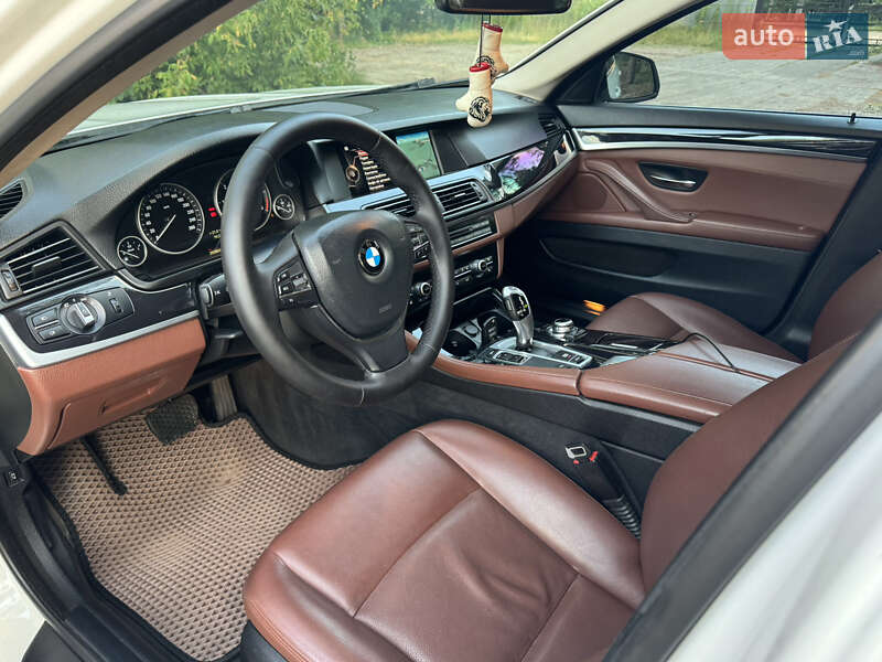 Седан BMW 5 Series 2014 в Киеве фото 21 Седан BMW 5 Series 2014 в Киеве