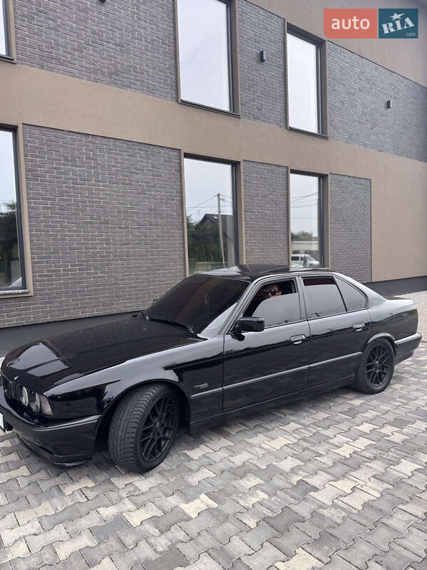 Седан BMW 5 Series 1994 в Коломиї