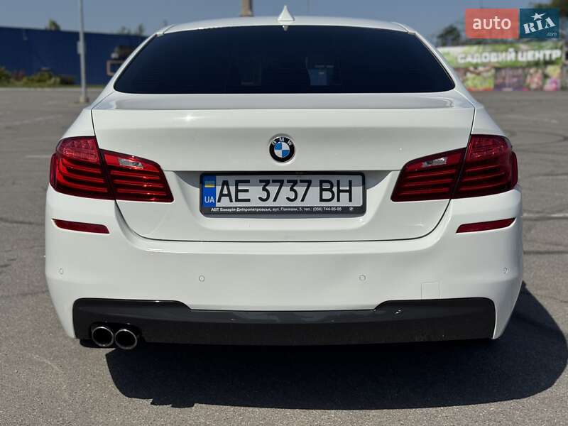 Седан BMW 5 Series 2016 в Дніпрі