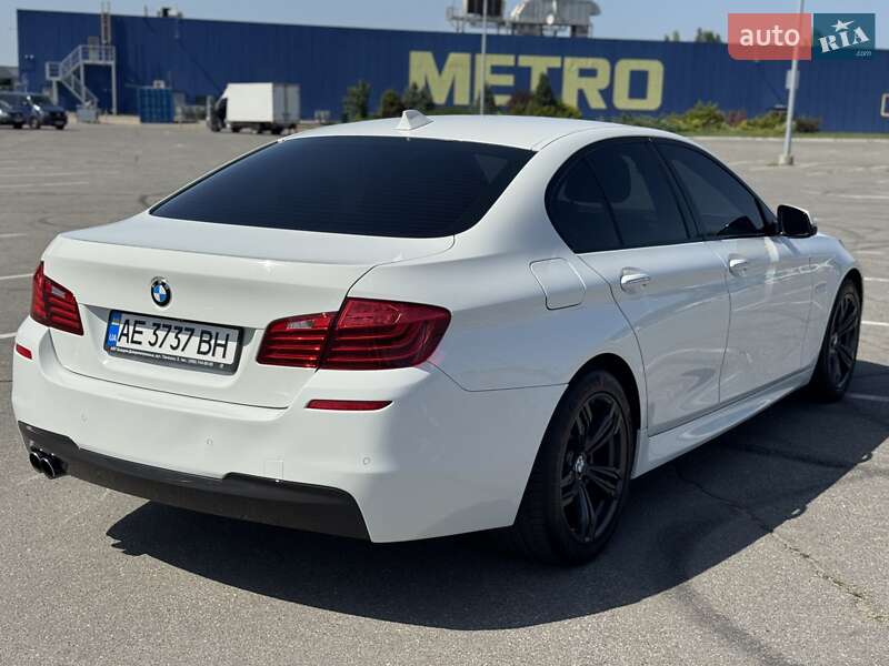 Седан BMW 5 Series 2016 в Дніпрі