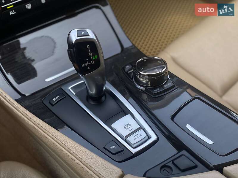Седан BMW 5 Series 2010 в Киеве