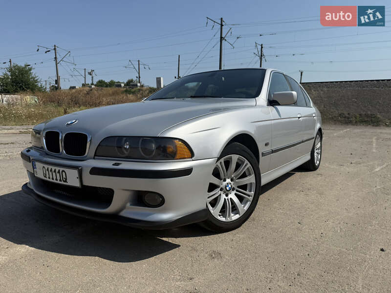 BMW 5 Series 2000