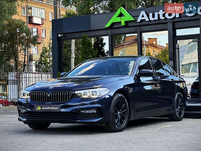 Седан BMW 5 Series 2016 в Киеве