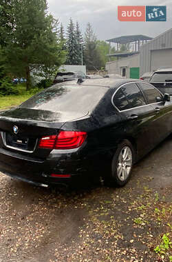 Седан BMW 5 Series 2012 в Львові