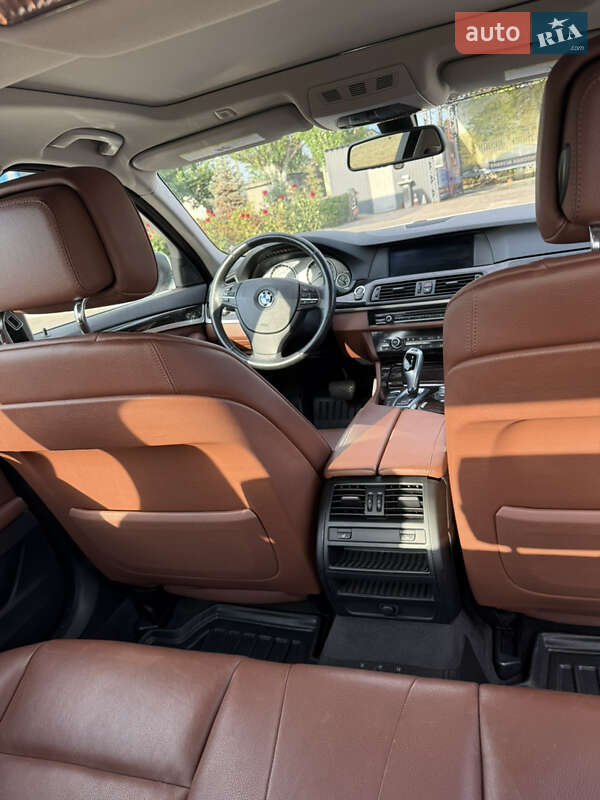 Седан BMW 5 Series 2013 в Кривому Розі