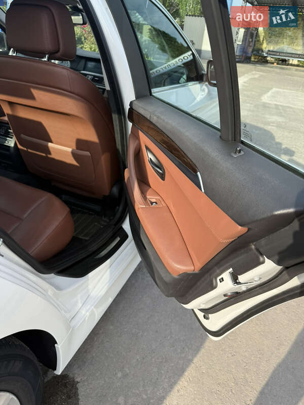 Седан BMW 5 Series 2013 в Кривому Розі