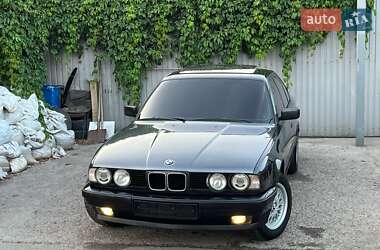 Седан BMW 5 Series 1992 в Киеве