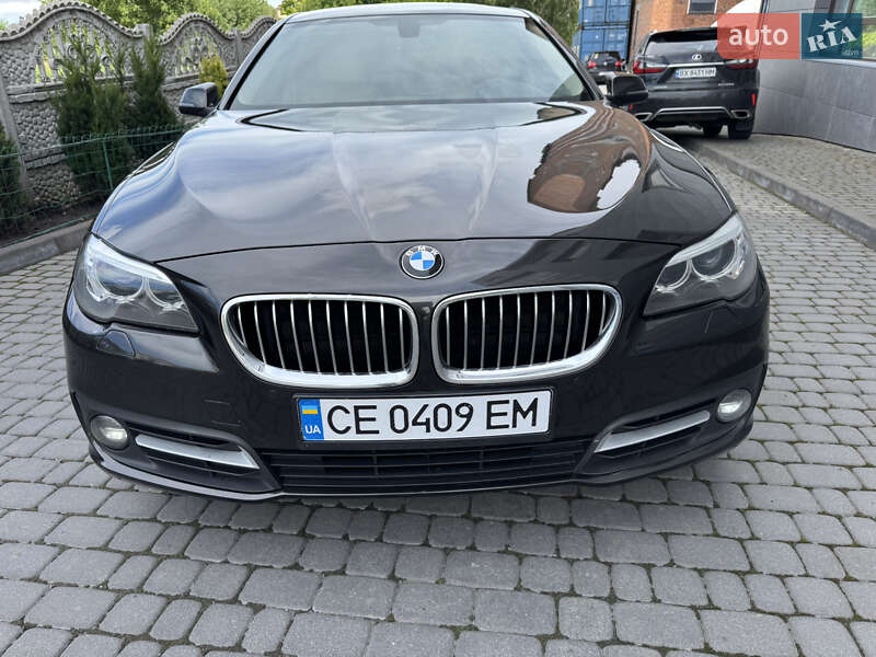 Седан BMW 5 Series 2016 в Хмельницком