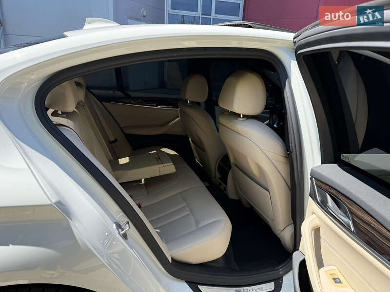 Седан BMW 5 Series 2018 в Киеве
