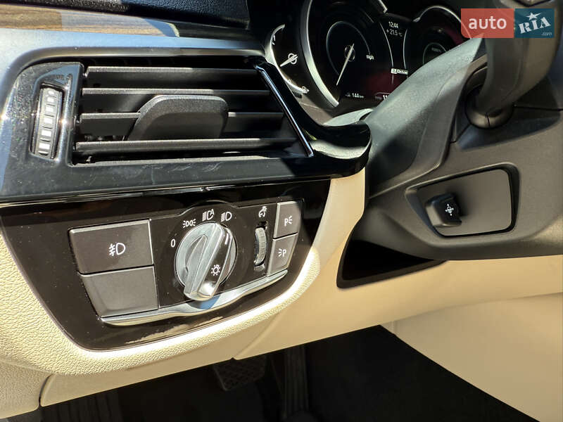 Седан BMW 5 Series 2018 в Киеве