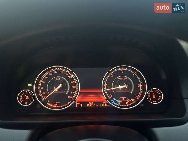 Седан BMW 5 Series 2016 в Львові