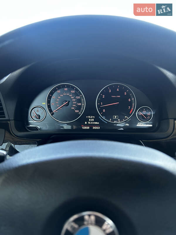 Седан BMW 5 Series 2013 в Львові