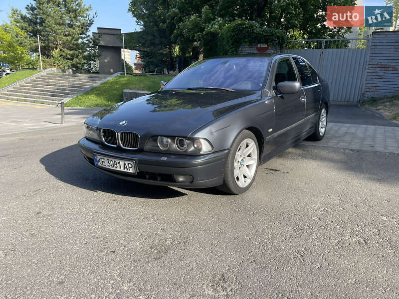 BMW 5 Series 1999