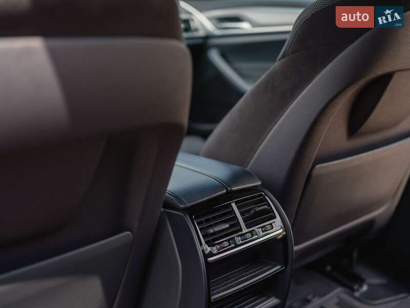 Седан BMW 5 Series 2018 в Днепре