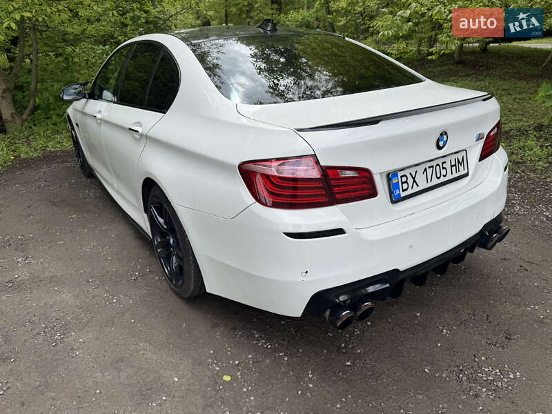 Седан BMW 5 Series 2015 в Хмельницькому
