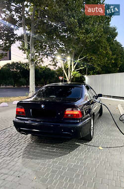 Седан BMW 5 Series 2001 в Одесі