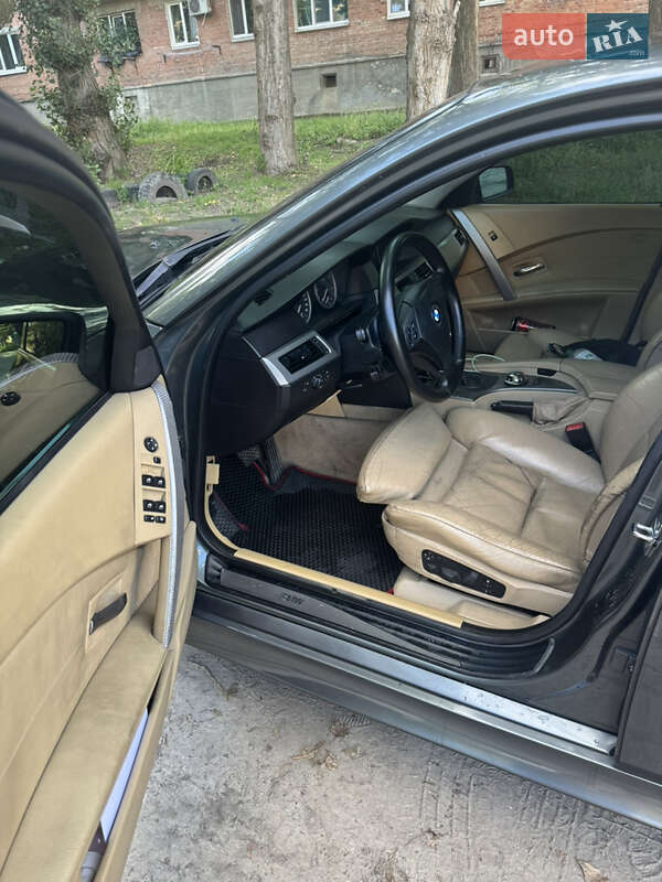 Седан BMW 5 Series 2005 в Киеве